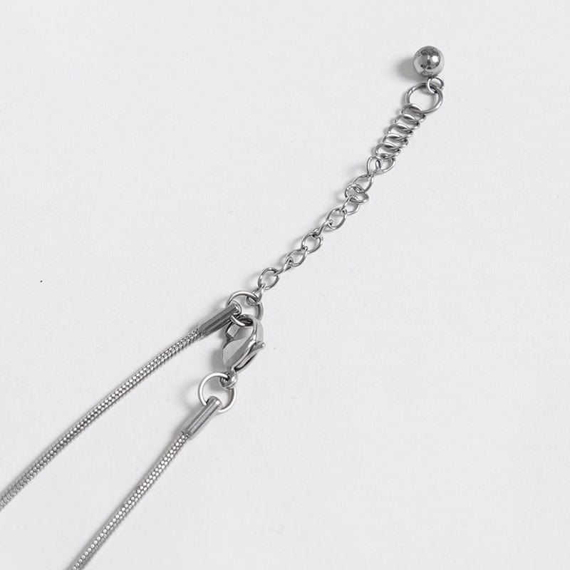 DEVIL FASHION Women's Punk Bound Weird Sci-fi Alien Necklace Silver Gray