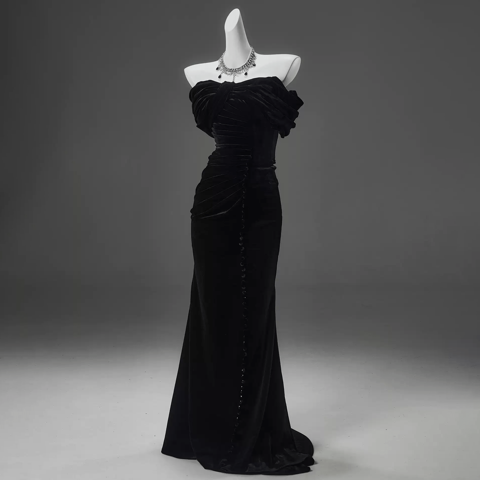 Kobine Custom-made Gothic Bowknot Lacing-up Ruffles Strapless Tuxedo Gown Black Wedding Dress