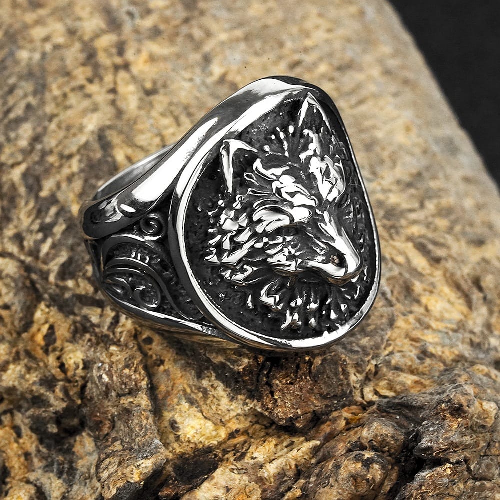 Kobine Men's Punk Antiqued 3D Sculpted Wolf Head Ring
