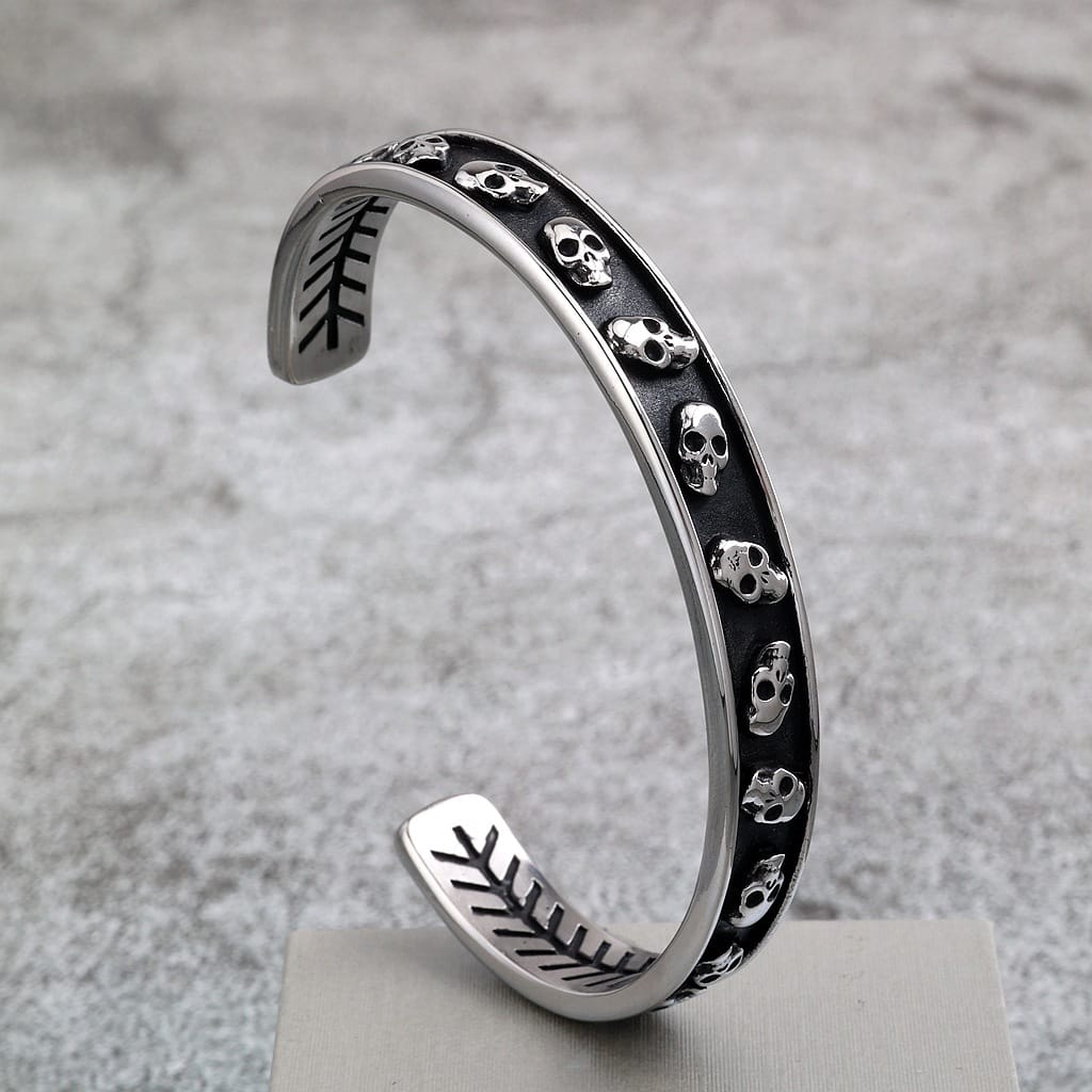 Kobine Men's Punk Antiqued Skull Open Cuff Bracelet