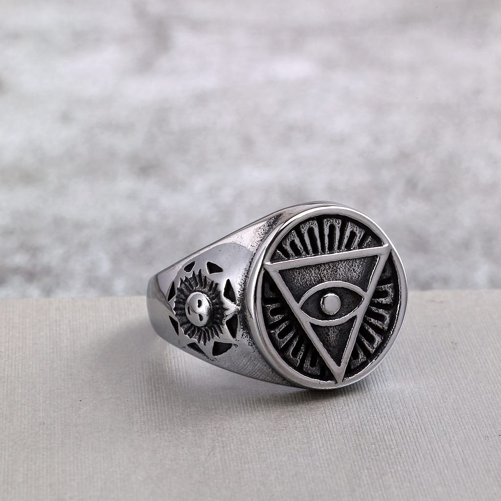 Kobine Men's Punk Triangle Eye Ring