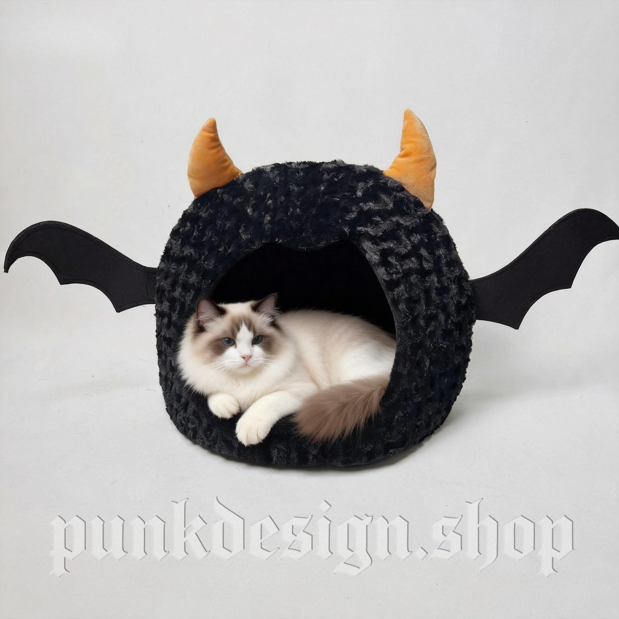 Kobine Pet's Gothic Horn&Bat Wing Enclosed Cat Nest