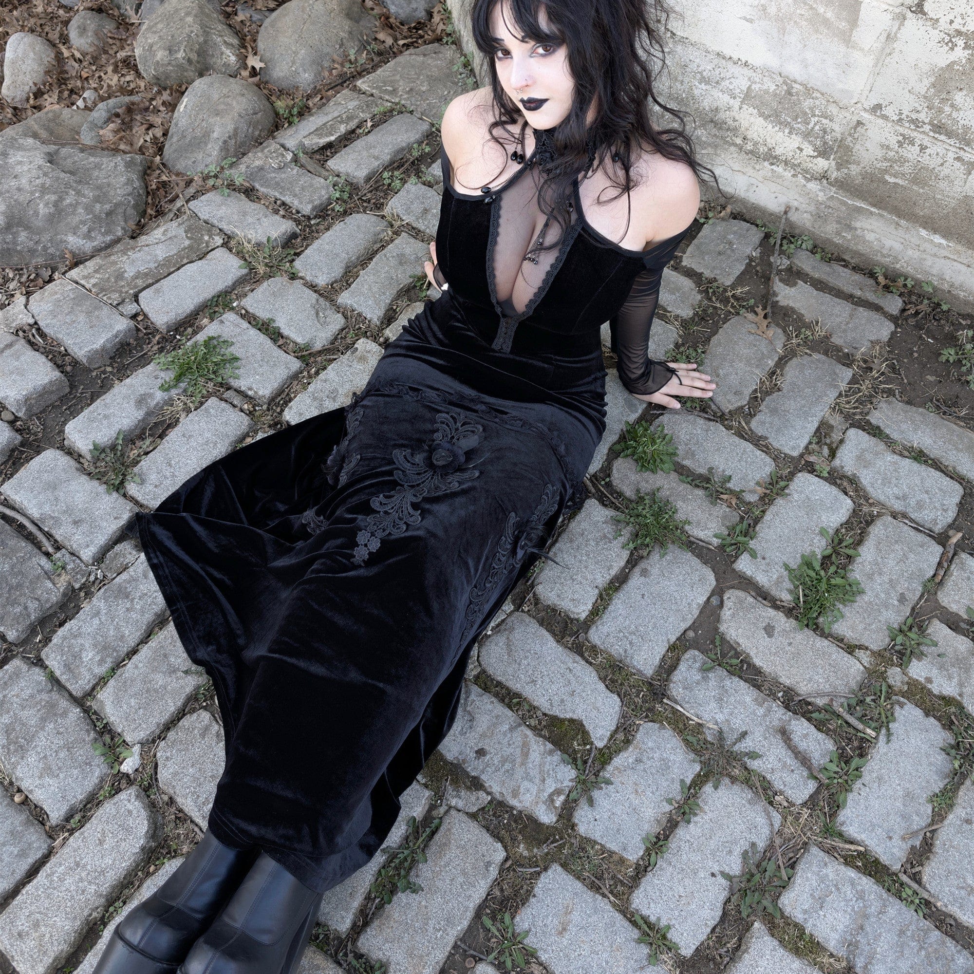 PUNK RAVE Women's Gothic Off Shoulder Mesh Splice Velvet Dress