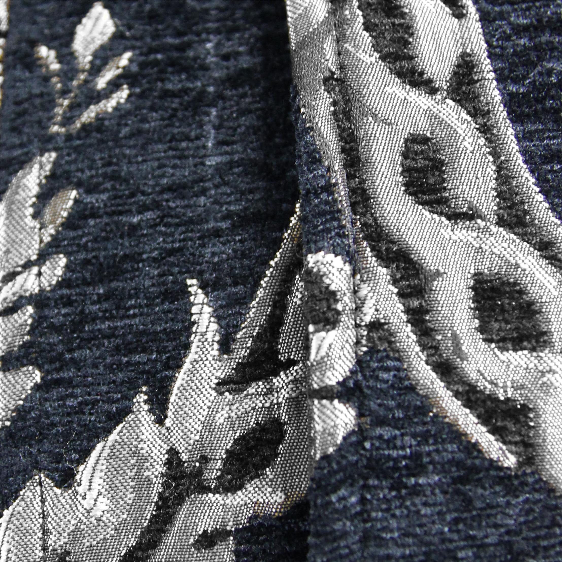 DEVIL FASHION Men's Gothic Stand Collar Totem Embroidered Waistcoat Silver