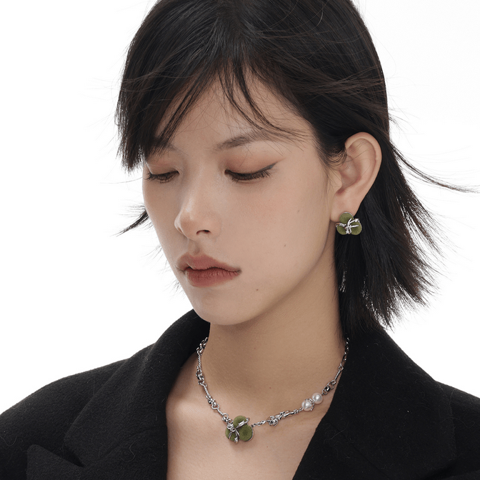 Kobine Women's Grunge Flocking Moss Necklace