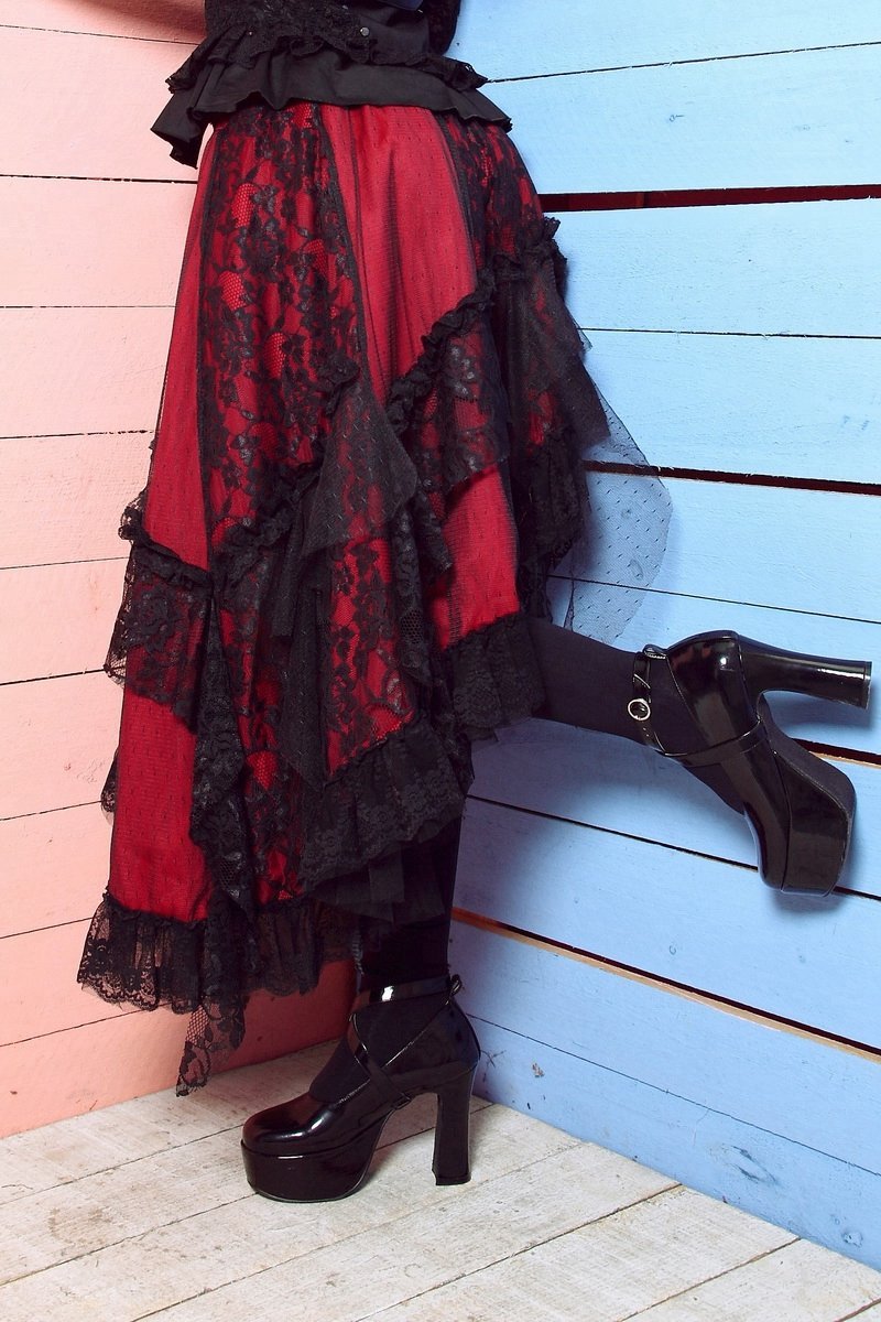 Retro Net and lace Multilayered Asymmetric Skirt