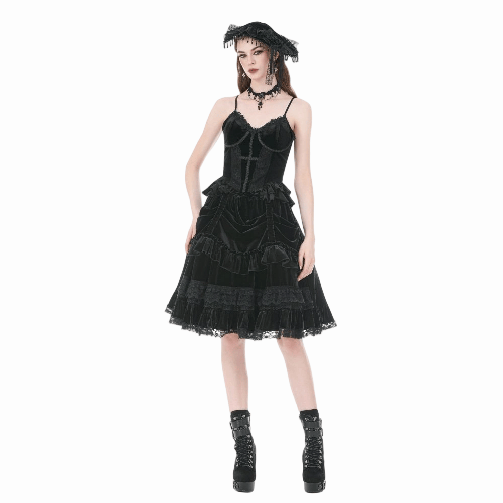 Top da donna in velluto con volant e finiture a croce gotica di Darkinlove