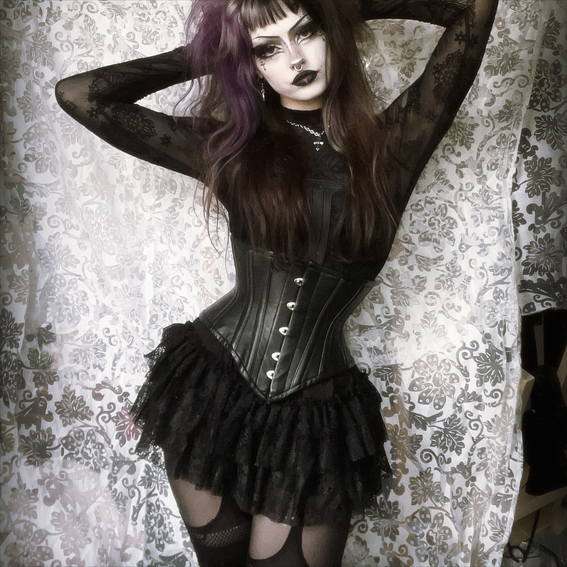 Darkinlove Women's Punk Layered Lace Skirt with Detachable Swallow Tail