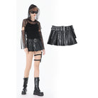 Darkinlove Women's Punk Low-Waist Shorts with Asymmetric Pleated Belt