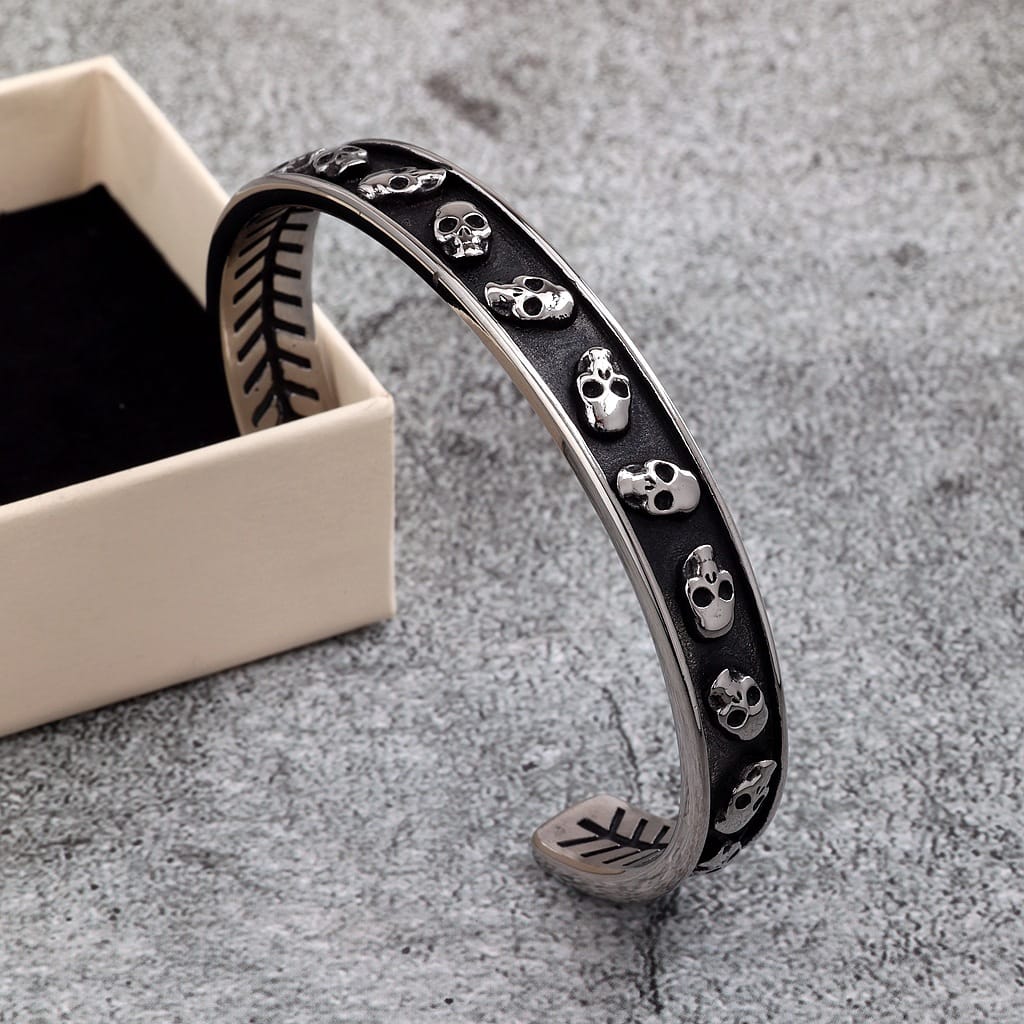 Kobine Men's Punk Antiqued Skull Open Cuff Bracelet
