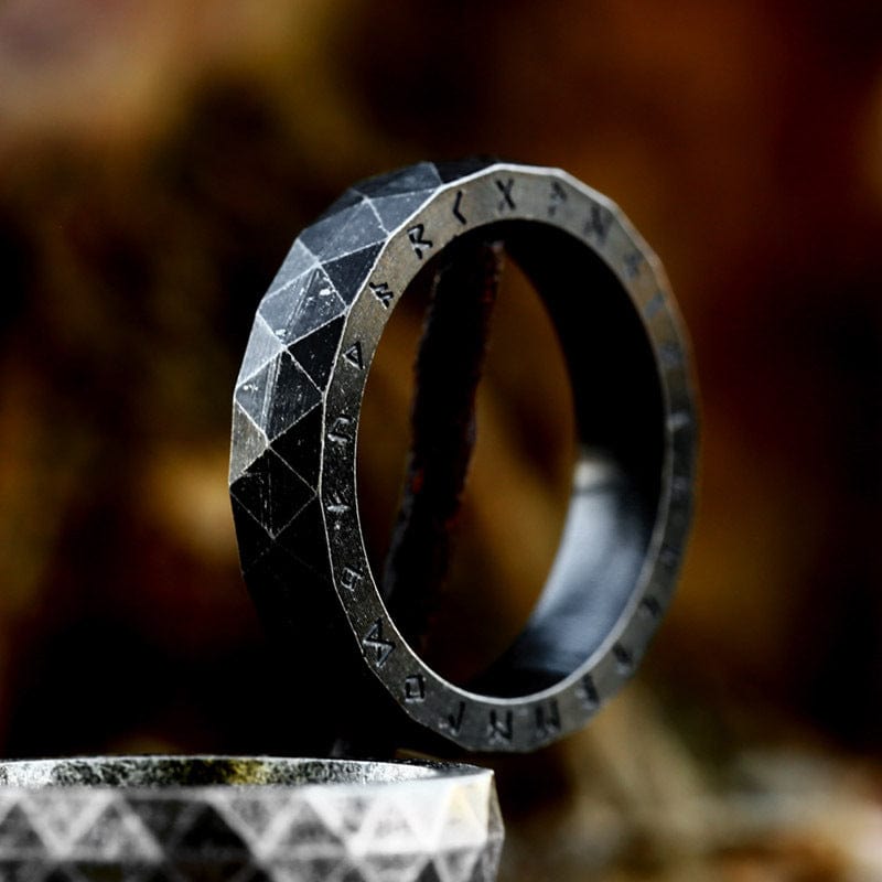 Kobine Men's Punk Rhombus Letter Ring