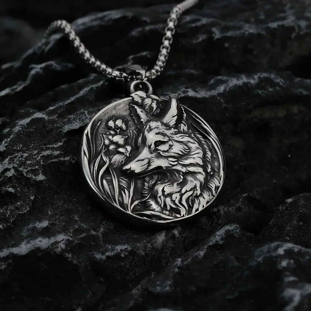 Kobine Men's Punk Viking Wolf Head Round Necklace