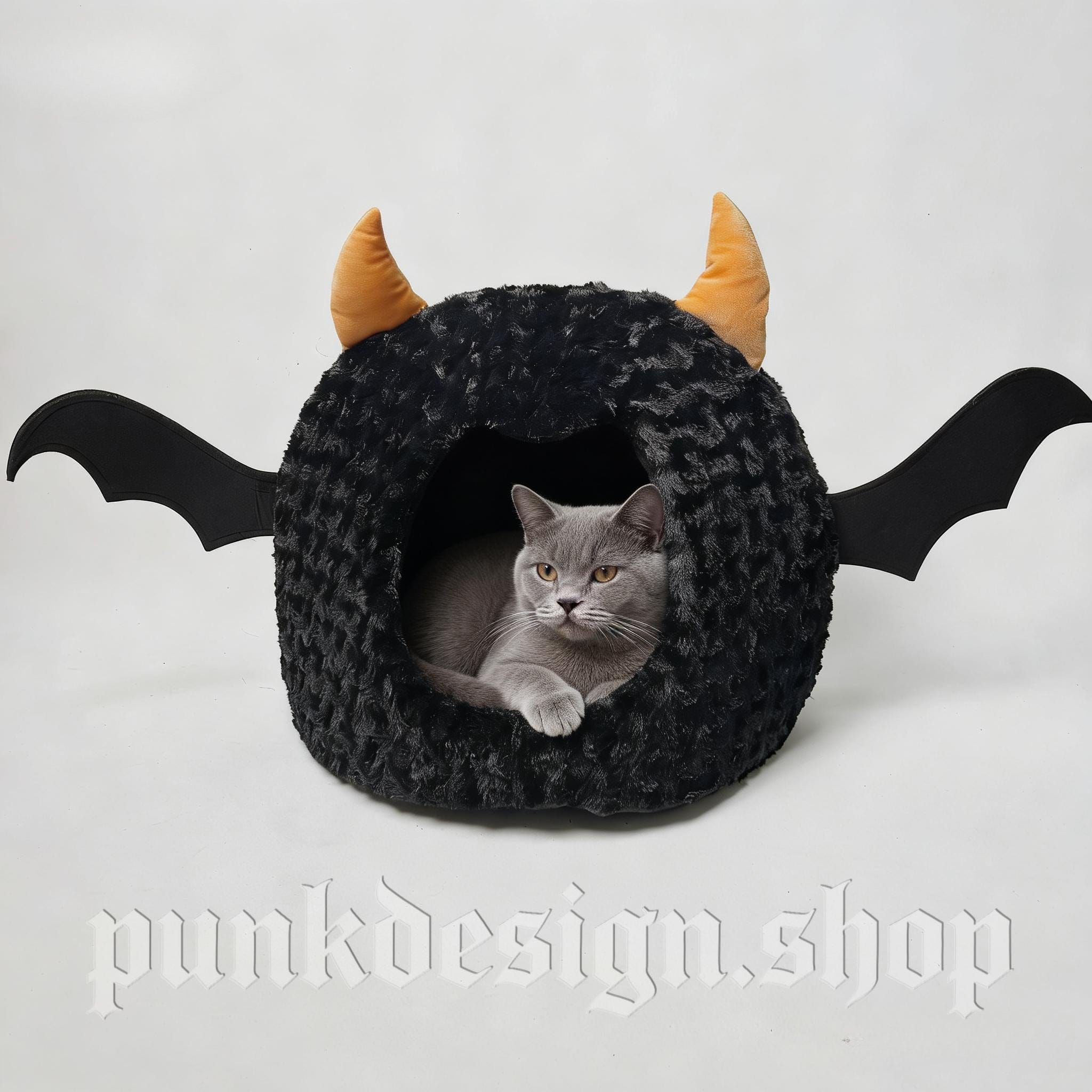 Kobine Pet's Gothic Horn&Bat Wing Enclosed Cat Nest