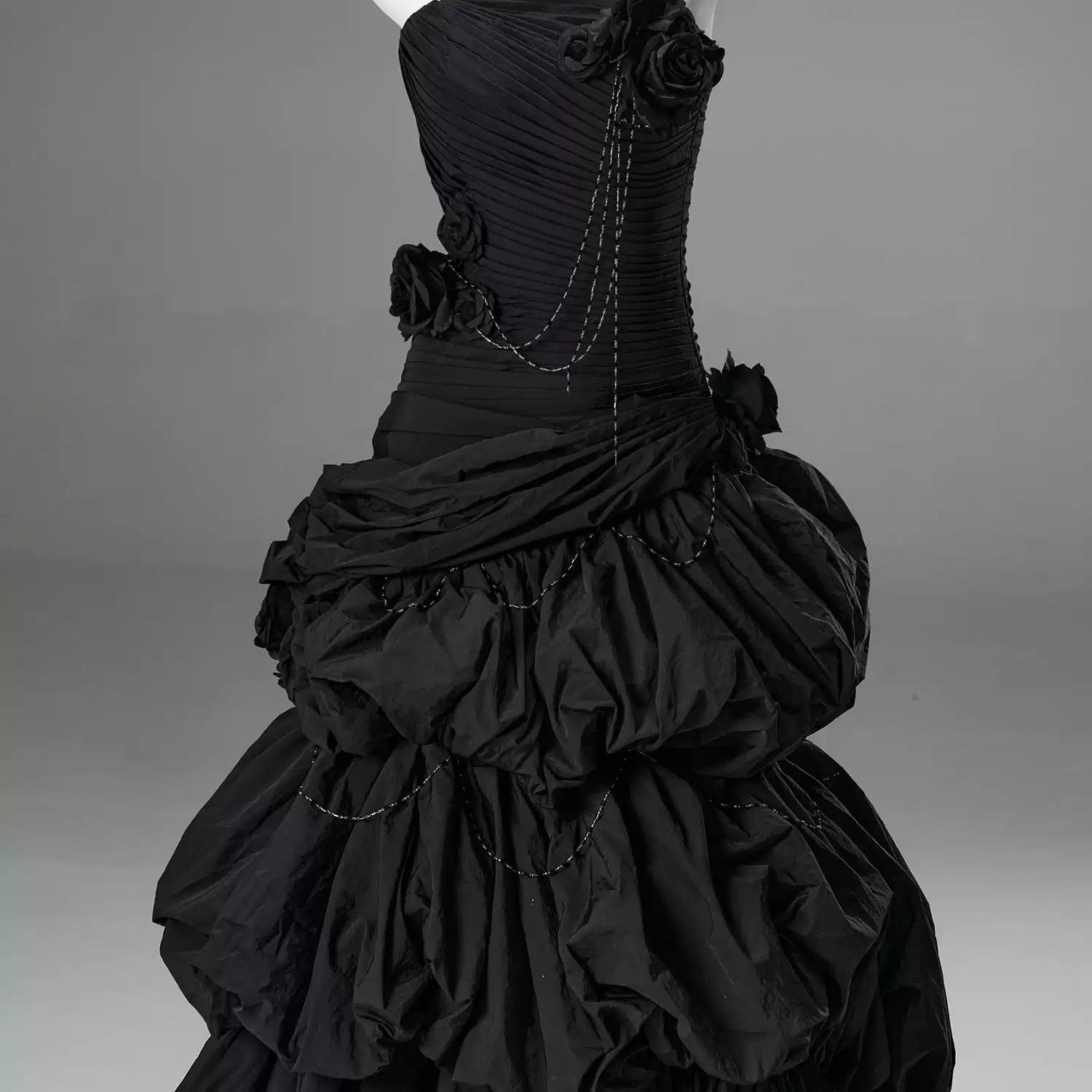 Kobine Women's Custom-made Gothic 3D Rose Chain Tiered Ruched Strapless Ball Gown Graduation Dress