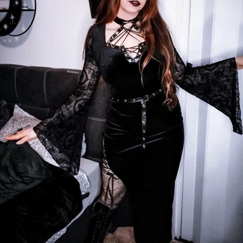 Kobine Women's Gothic Flare Sleeved Velvet Slit Maxi Dress