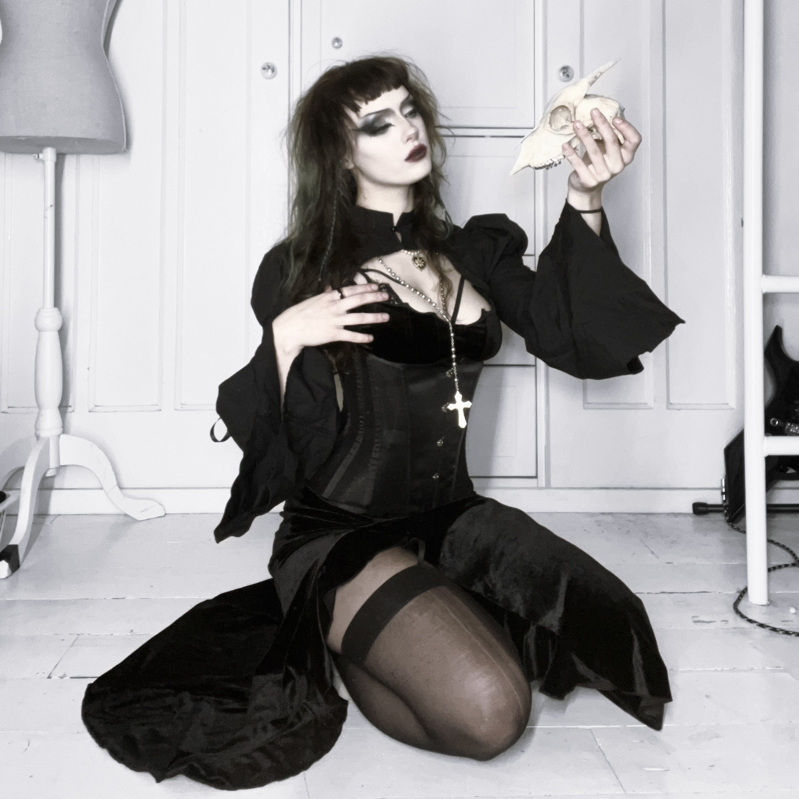 Kobine Women's Gothic Lace-up Flare Sleeved Cape