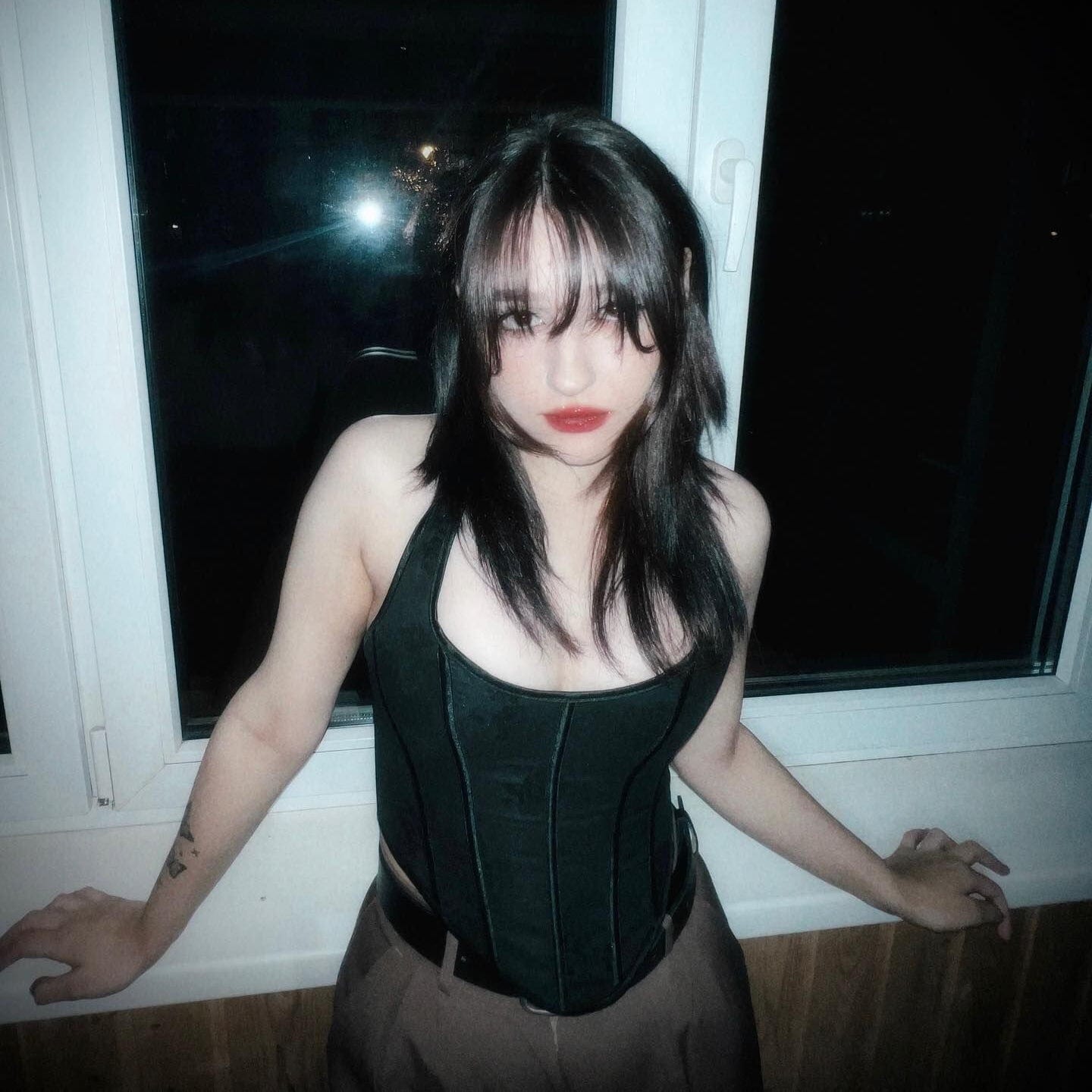 Kobine Damen Gothic Rose besticktes Neckholder-Überbrustkorsett