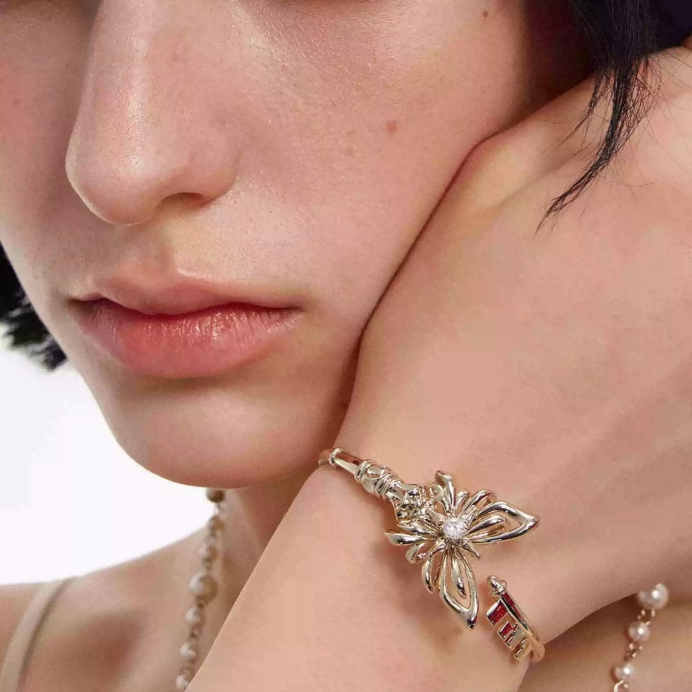 Kobine Women's Grunge Butterfly Key Open Design Bracelet