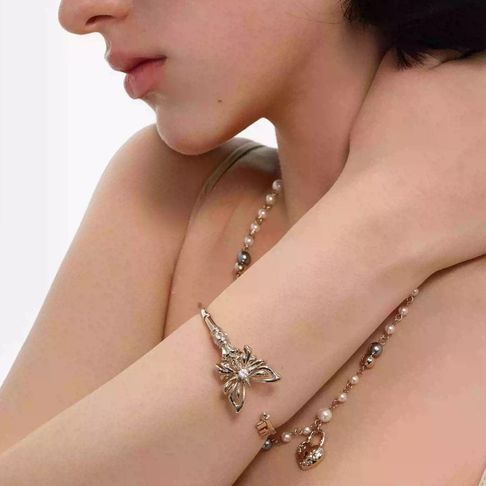 Kobine Women's Grunge Butterfly Key Open Design Bracelet