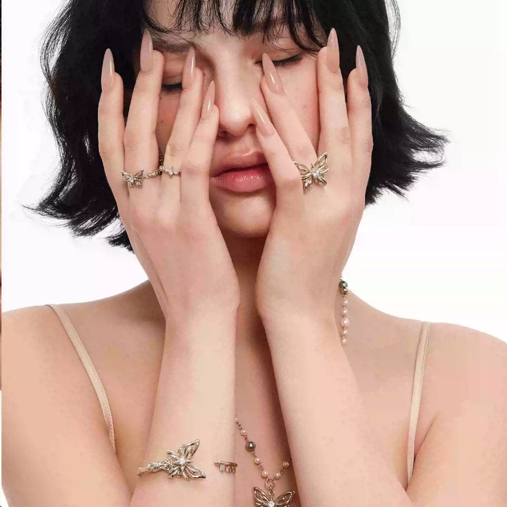 Kobine Women's Grunge Butterfly Key Open Design Bracelet