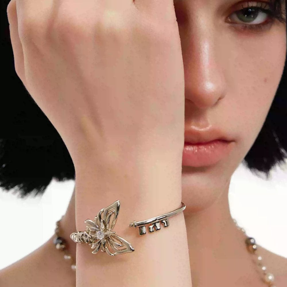 Kobine Women's Grunge Butterfly Key Open Design Bracelet