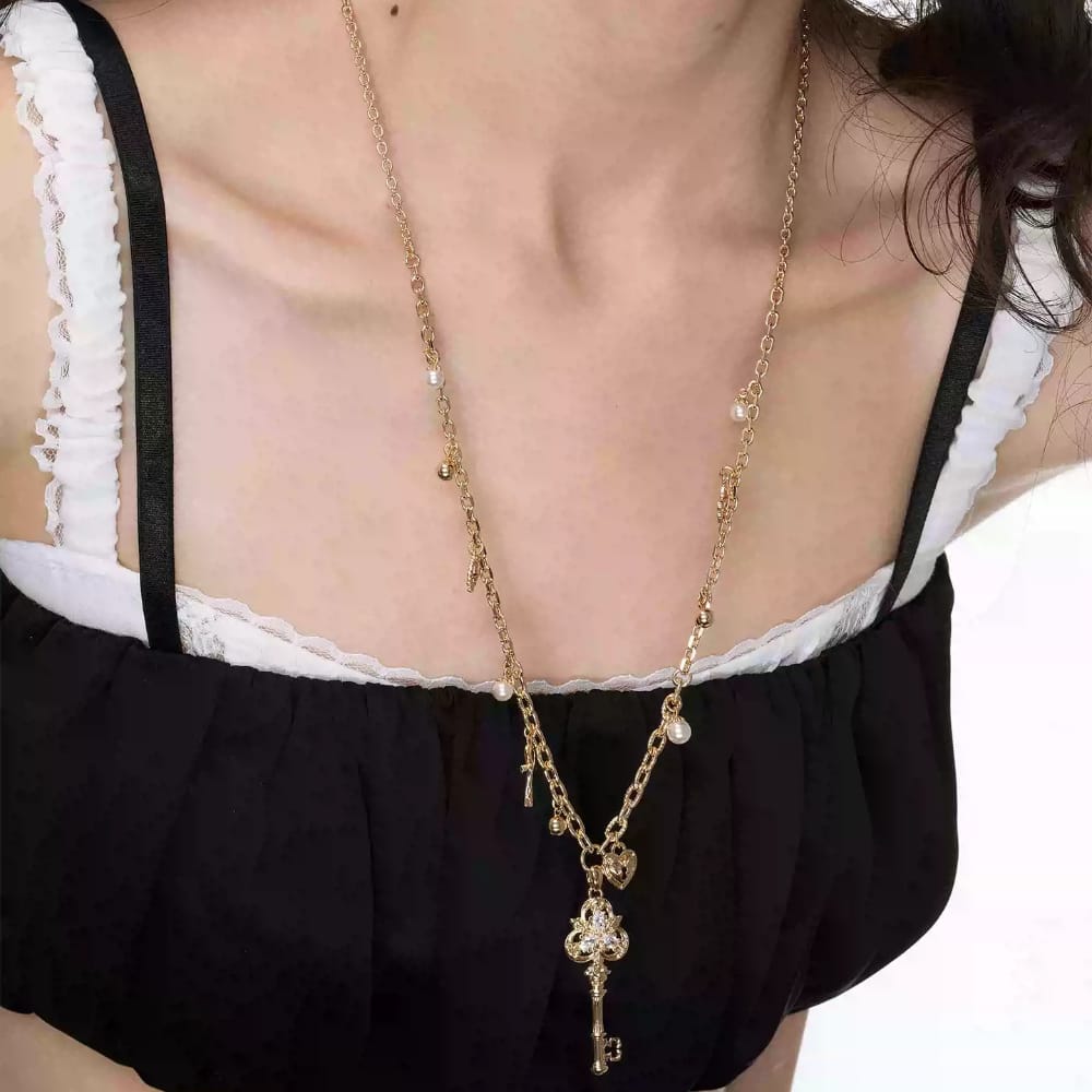 Kobine Women's Grunge Cross Heart Key Necklace