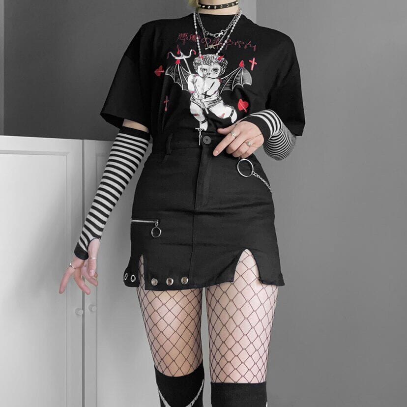 Women's Grunge Demon Doll Printed Round Collar T-shirts – Punk Design