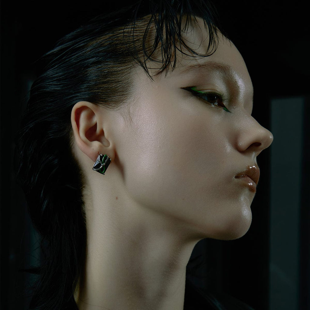 Kobine Women's Punk Bowknot Obsidian Ear Studs