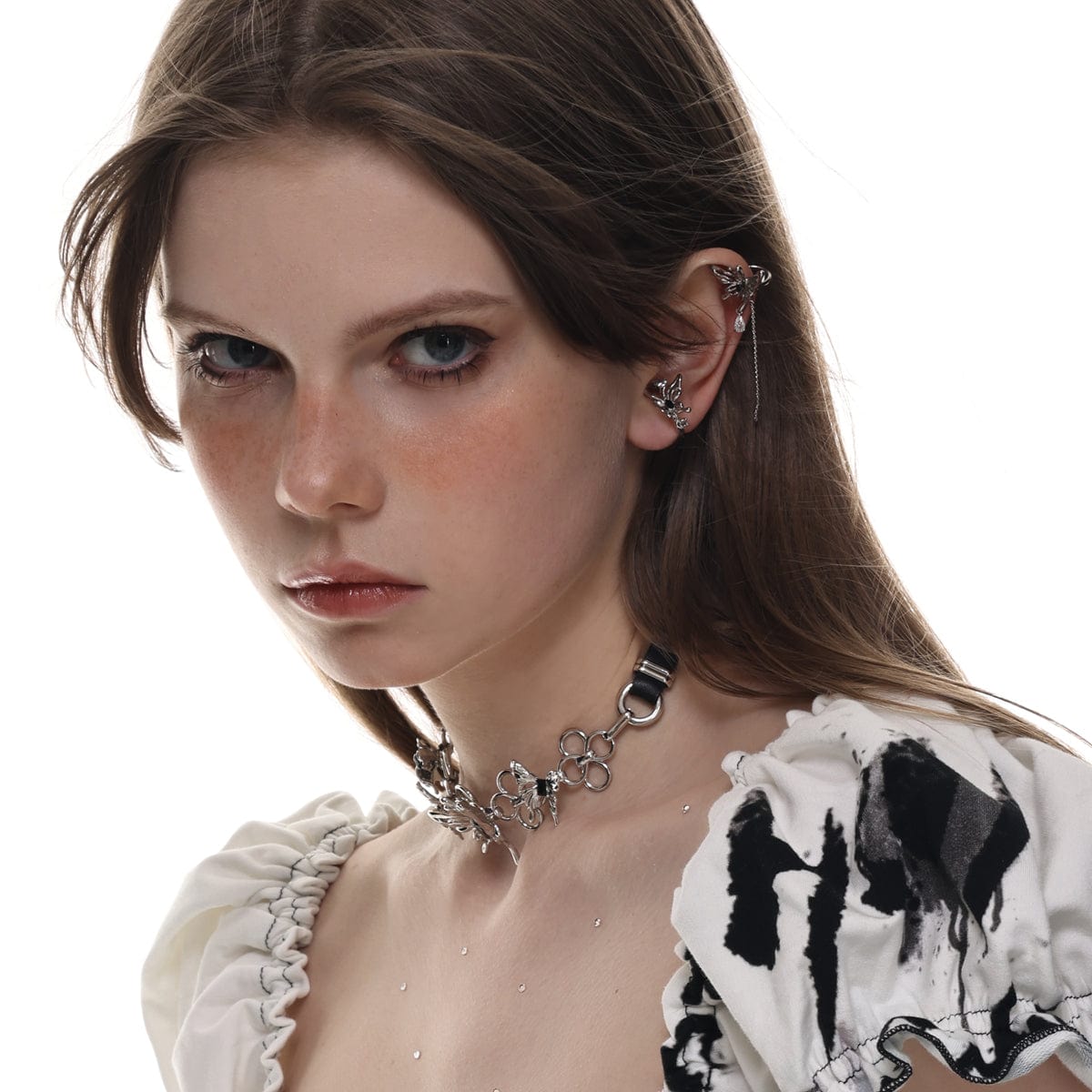 Kobine Damen-Halsband mit Punk-Metall-Schmetterlingen