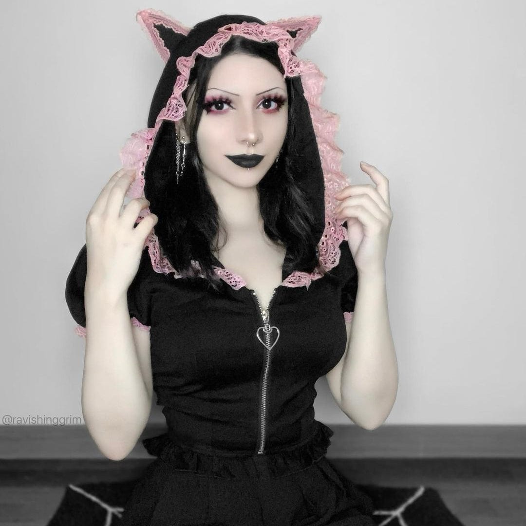 Darkinlove Women's Lolita Front Zip Short Sleeved Crop Top with Cat Hood