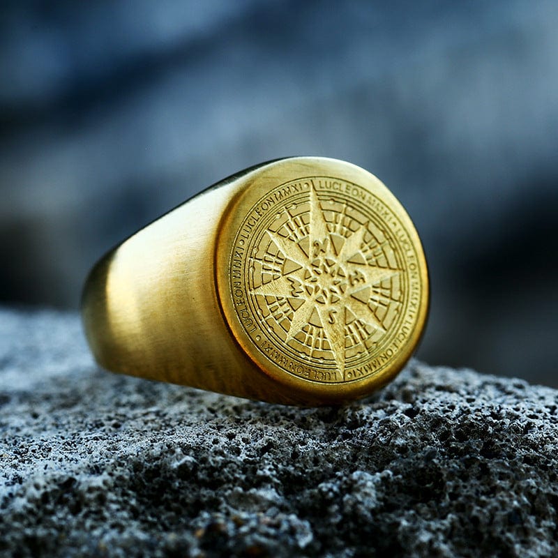 Kobine Men's Punk Compass Engraved Ring