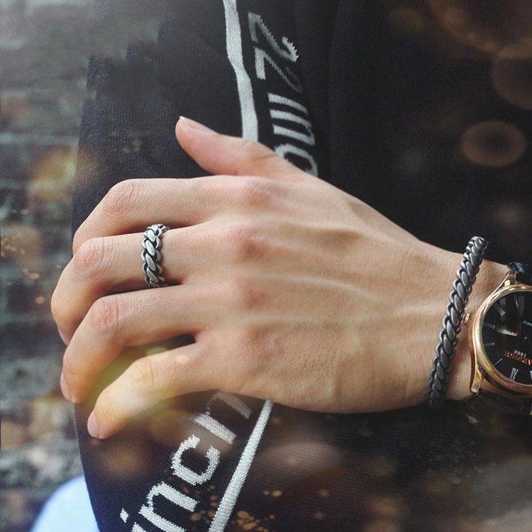 Anillos de trigo con recorte punk para hombre