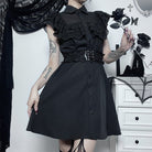 Kobine Damen Gothic-Kleid mit Umlegekragen und Rüschen