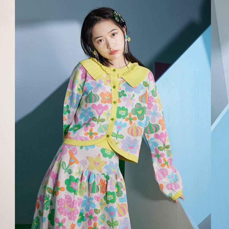 Pink Kawaii Damen-Cardigan mit chromatischem Blumendruck und Rüschen