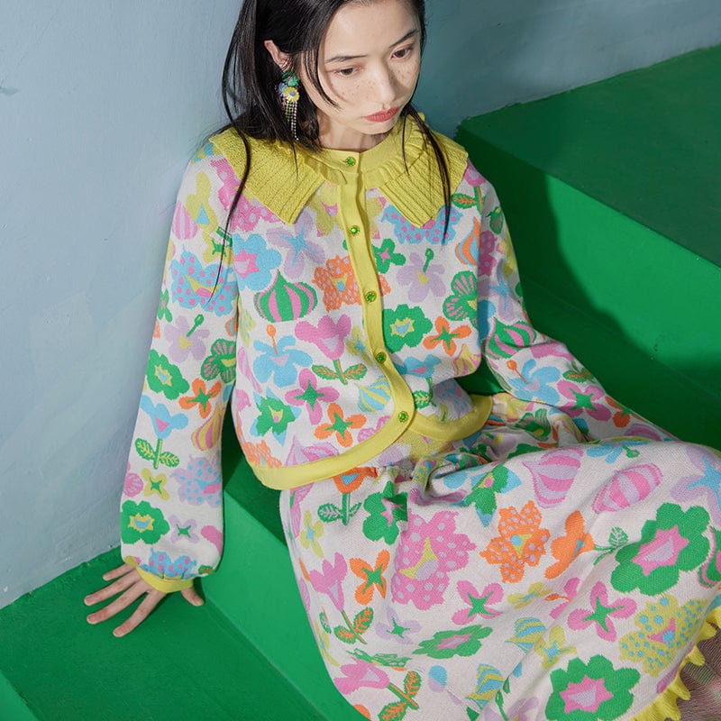 Pink Kawaii Women's Chromatic Floral Printed Ruffled Cardigan