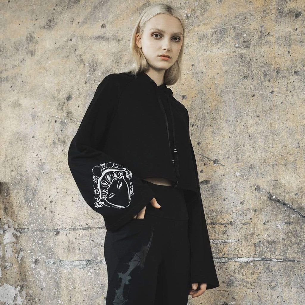 Women‘s Goth Flare Sleeved Hoodies Black